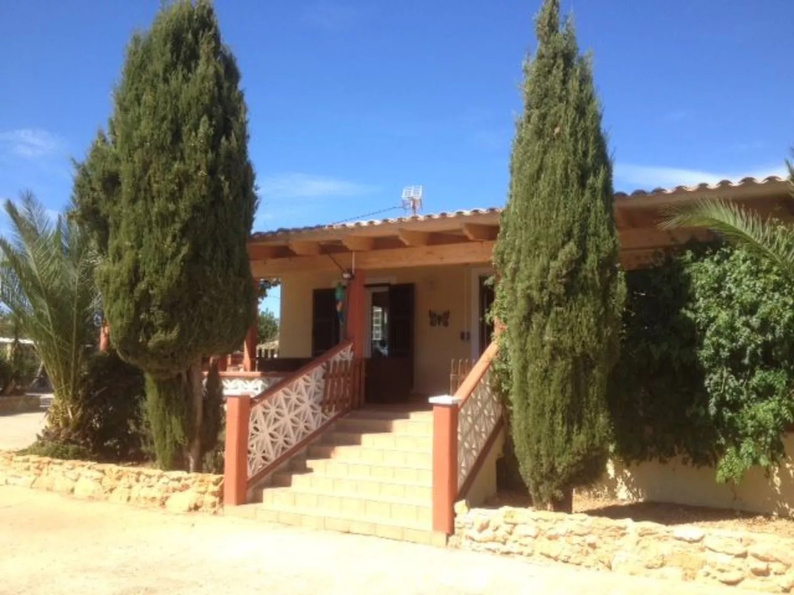 Ferienvilla mit Garten, Grill und Terrasse