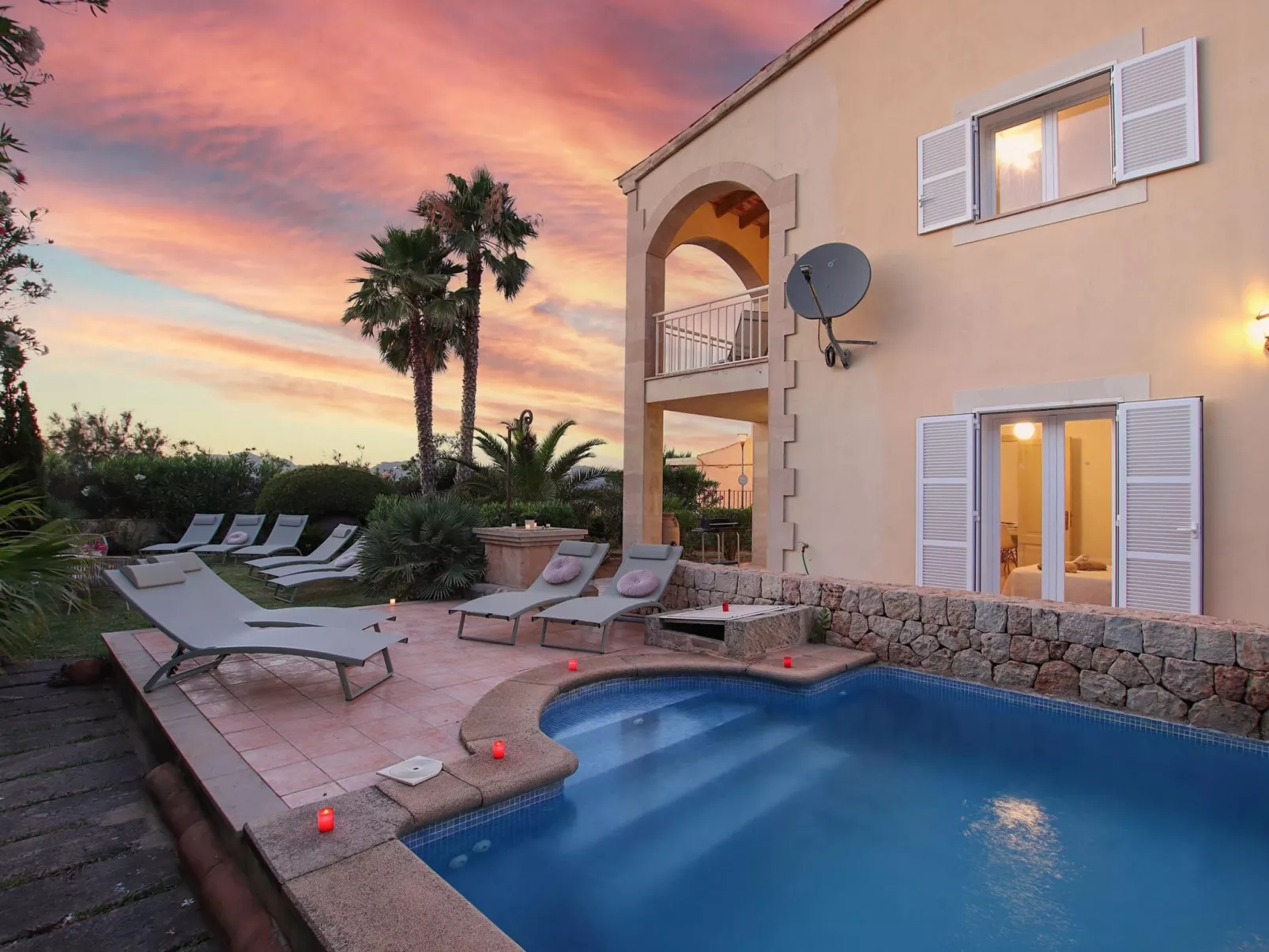 Schöne Villa mit Meerblick-Buiten