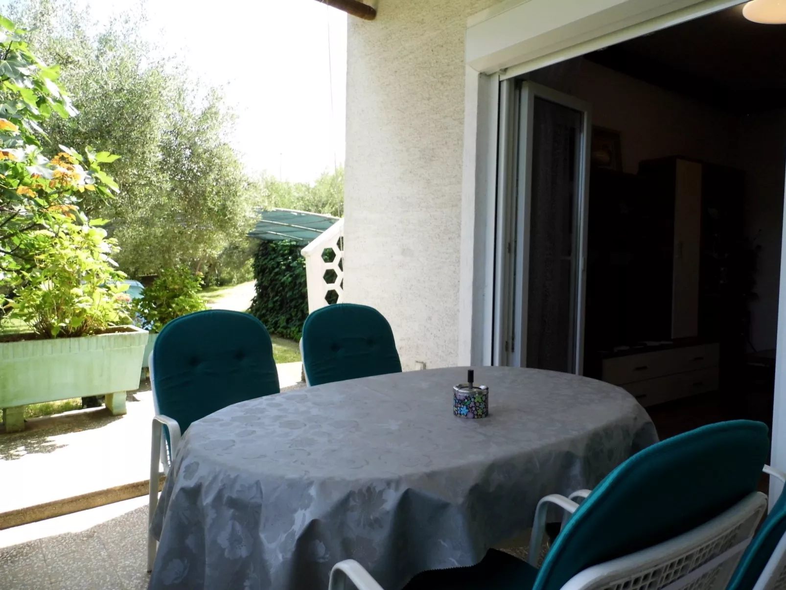 Schöne, gemütliche Ferienwohnung "Mira B" mit Garten-Buiten