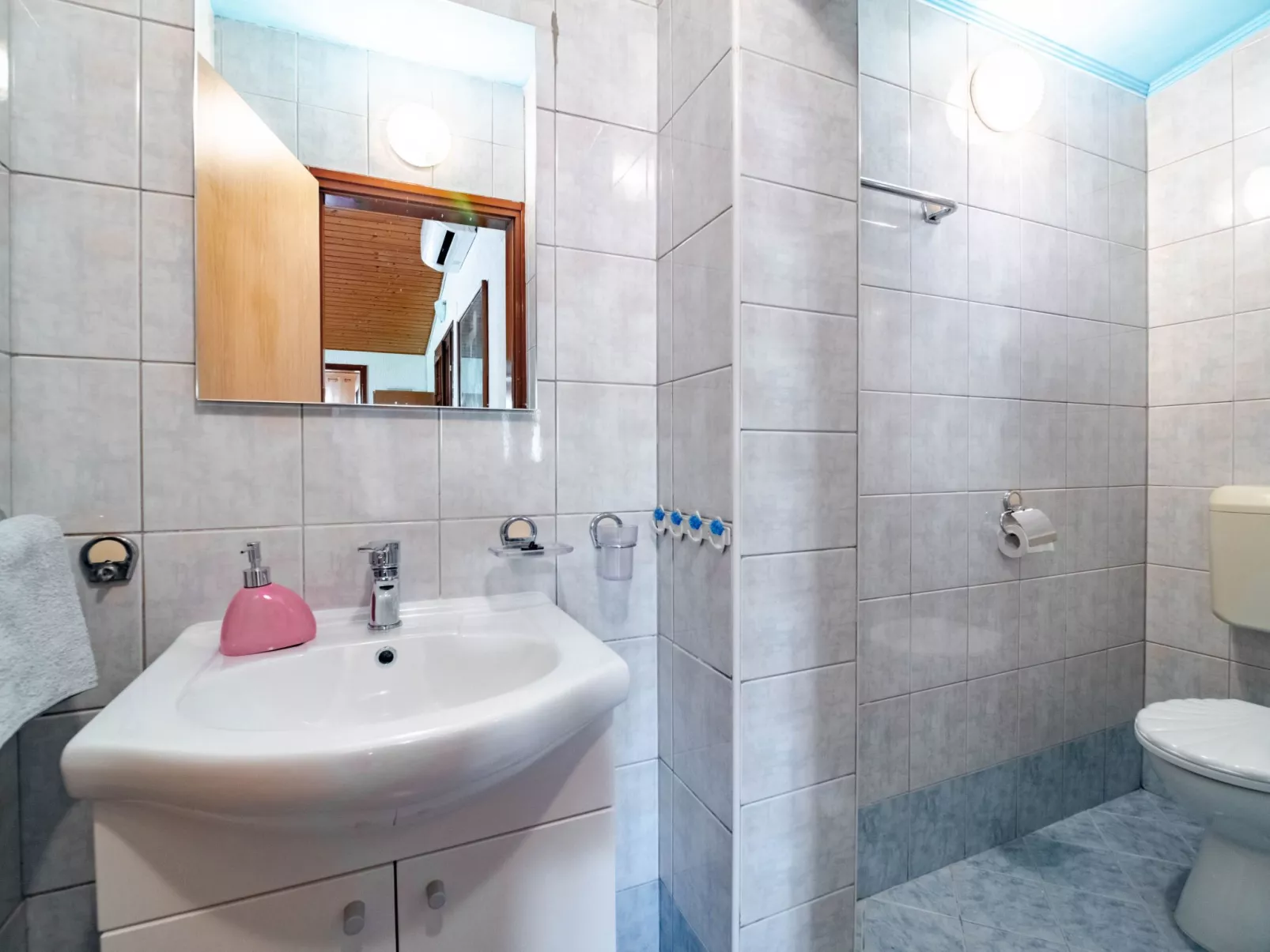 Apartment "Arijana2" mit privater Terrasse-Binnen