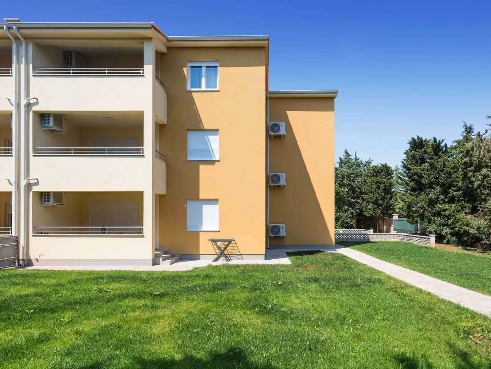 Wohnung mit Terrasse