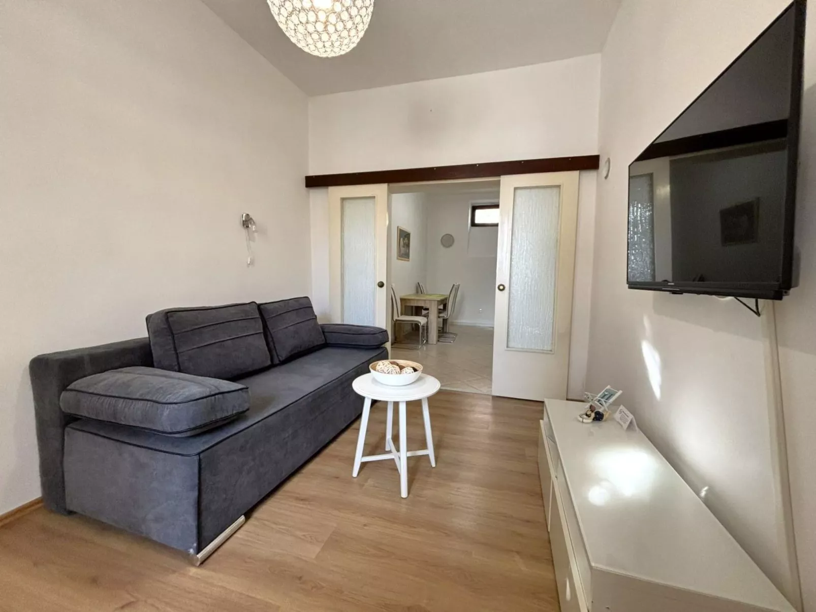 Schönes Appartement mit Terrasse-Binnen