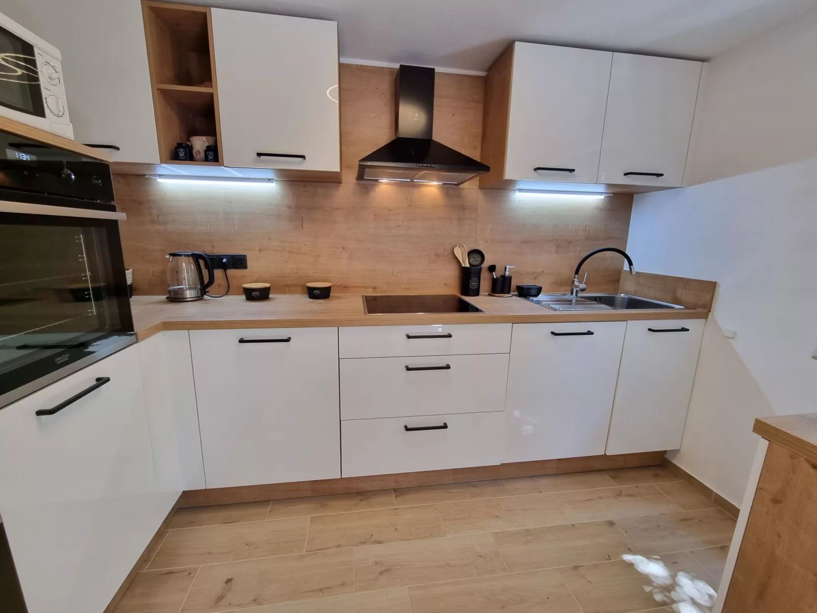 "Bruno" mit Blick auf das Wasser