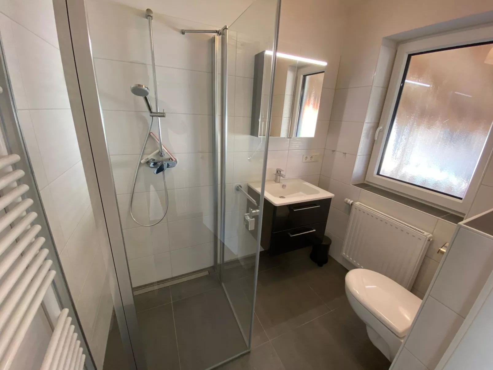 N11 Ferienhaus mit Garten in Eckwarderhörne-Image-tags.info