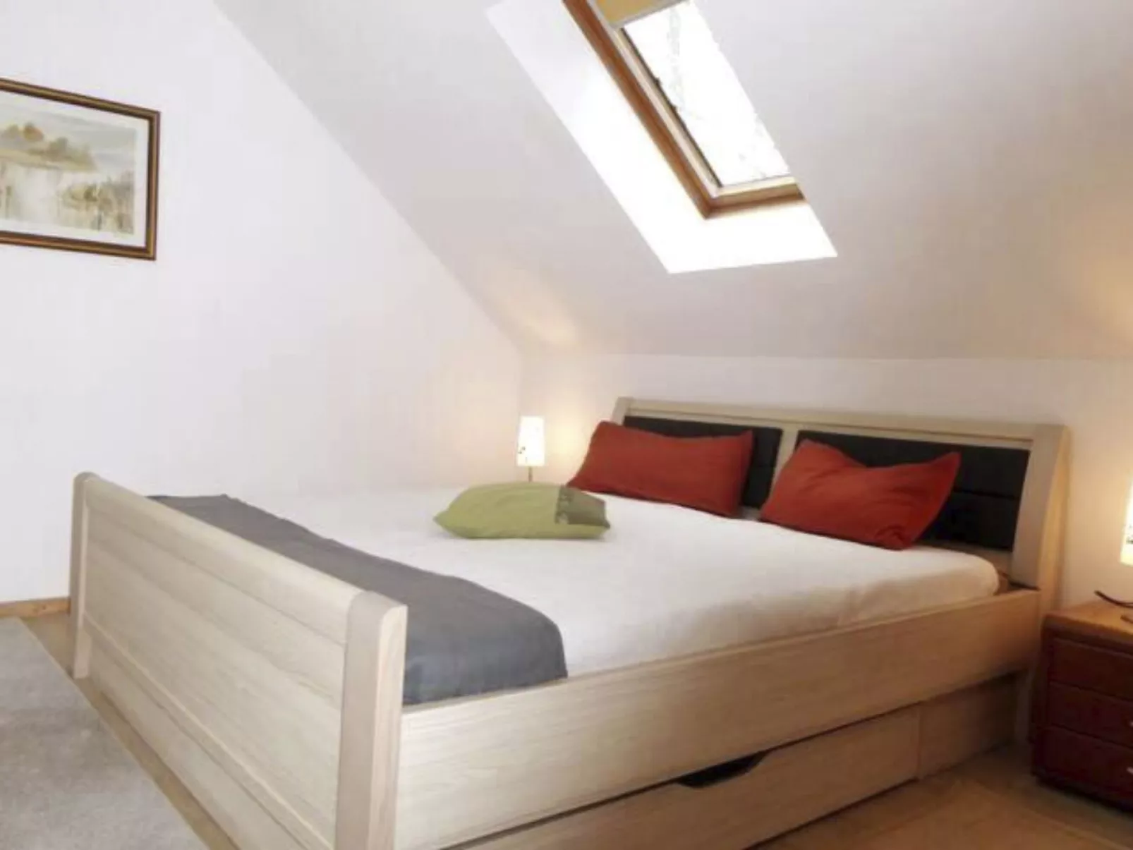 Wohung mit Balkon und Garten nahe Stadtgrenze-Binnen