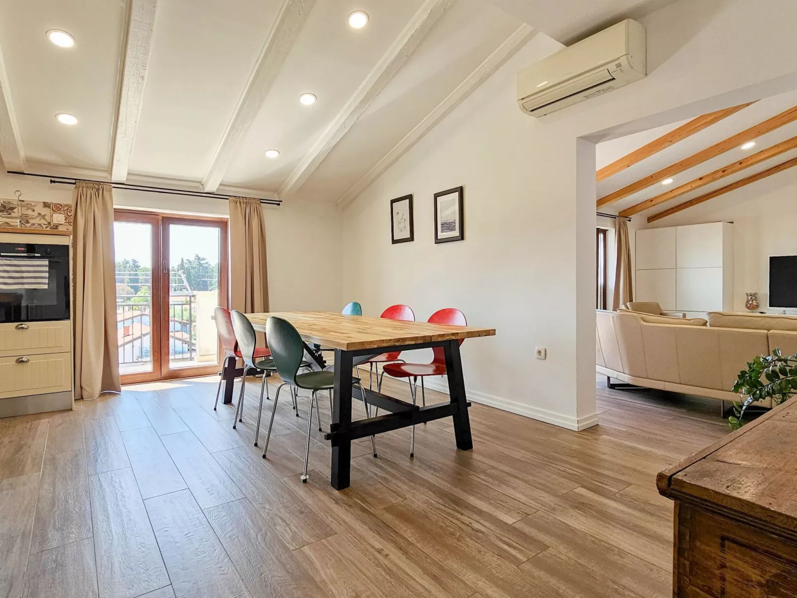 "Lara A4" mit Balkon