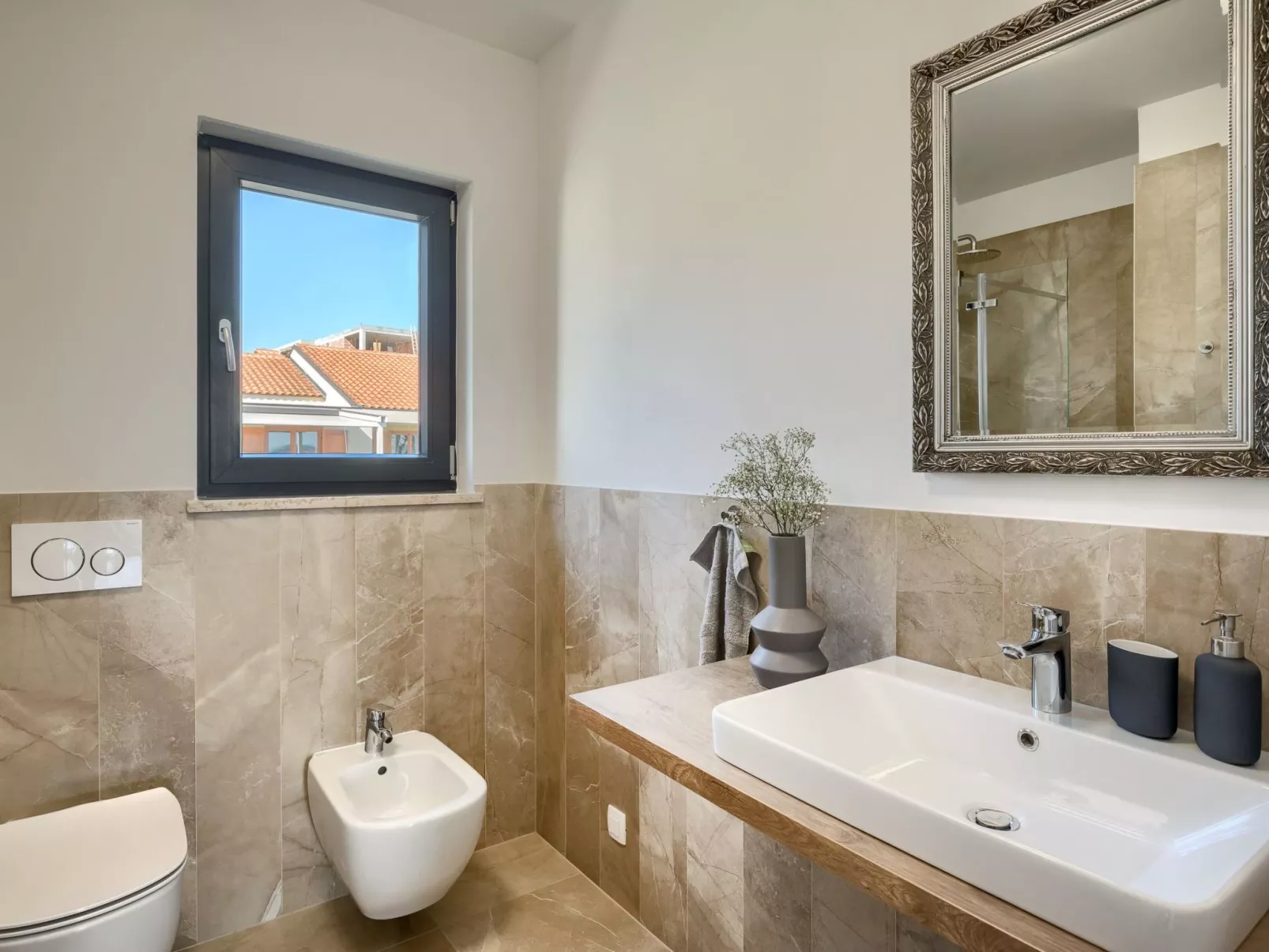 Charmante Ferienwohnung mit Balkon-Binnen