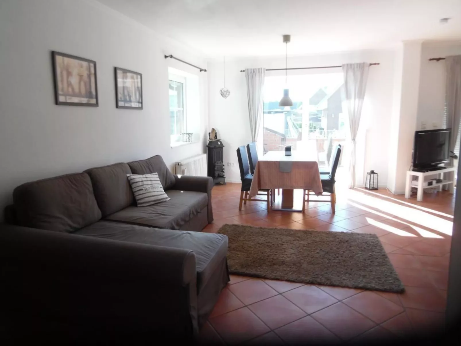 Mit Garten und Stellplatz-Binnen