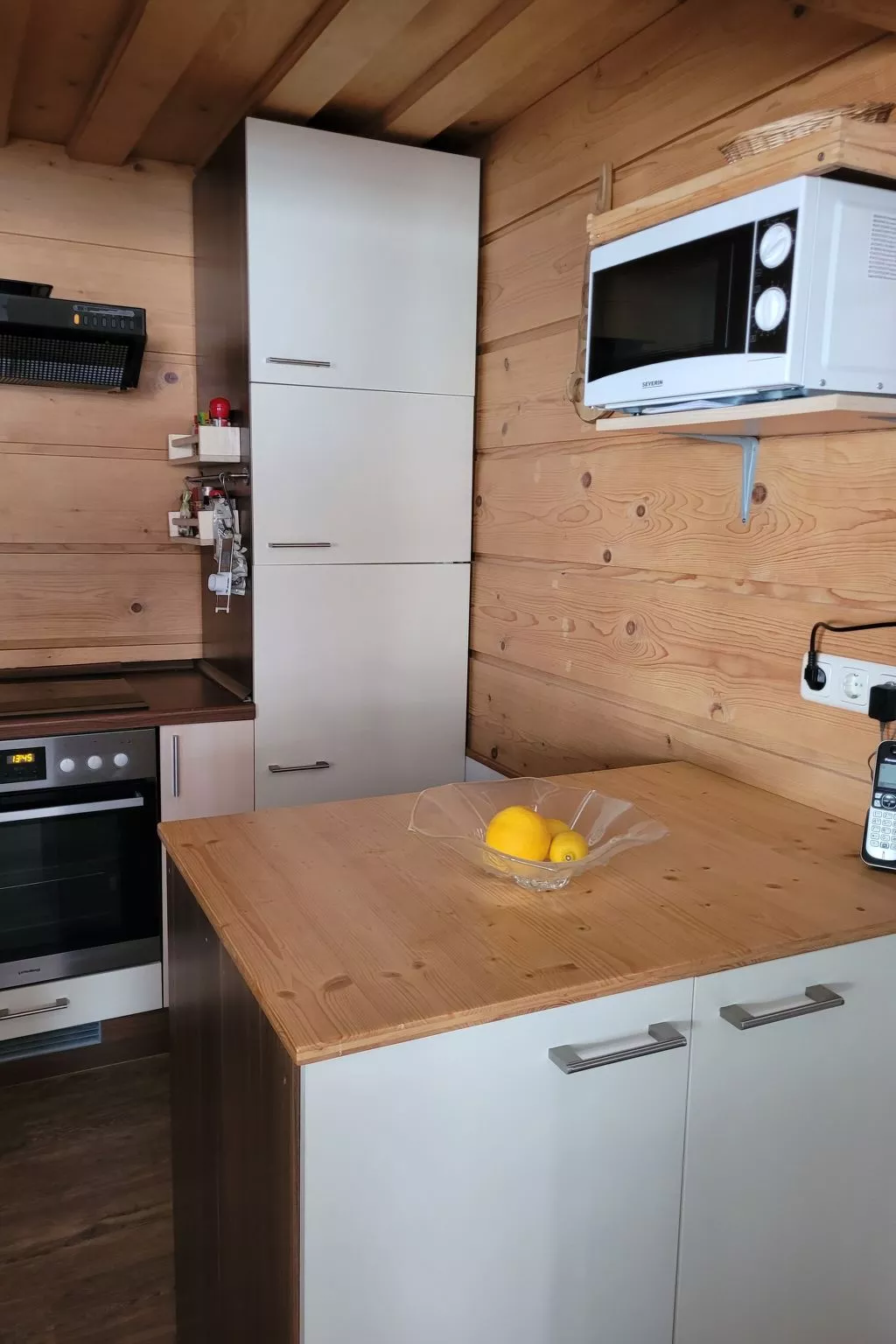 Bergwiese mit Balkon-Binnen