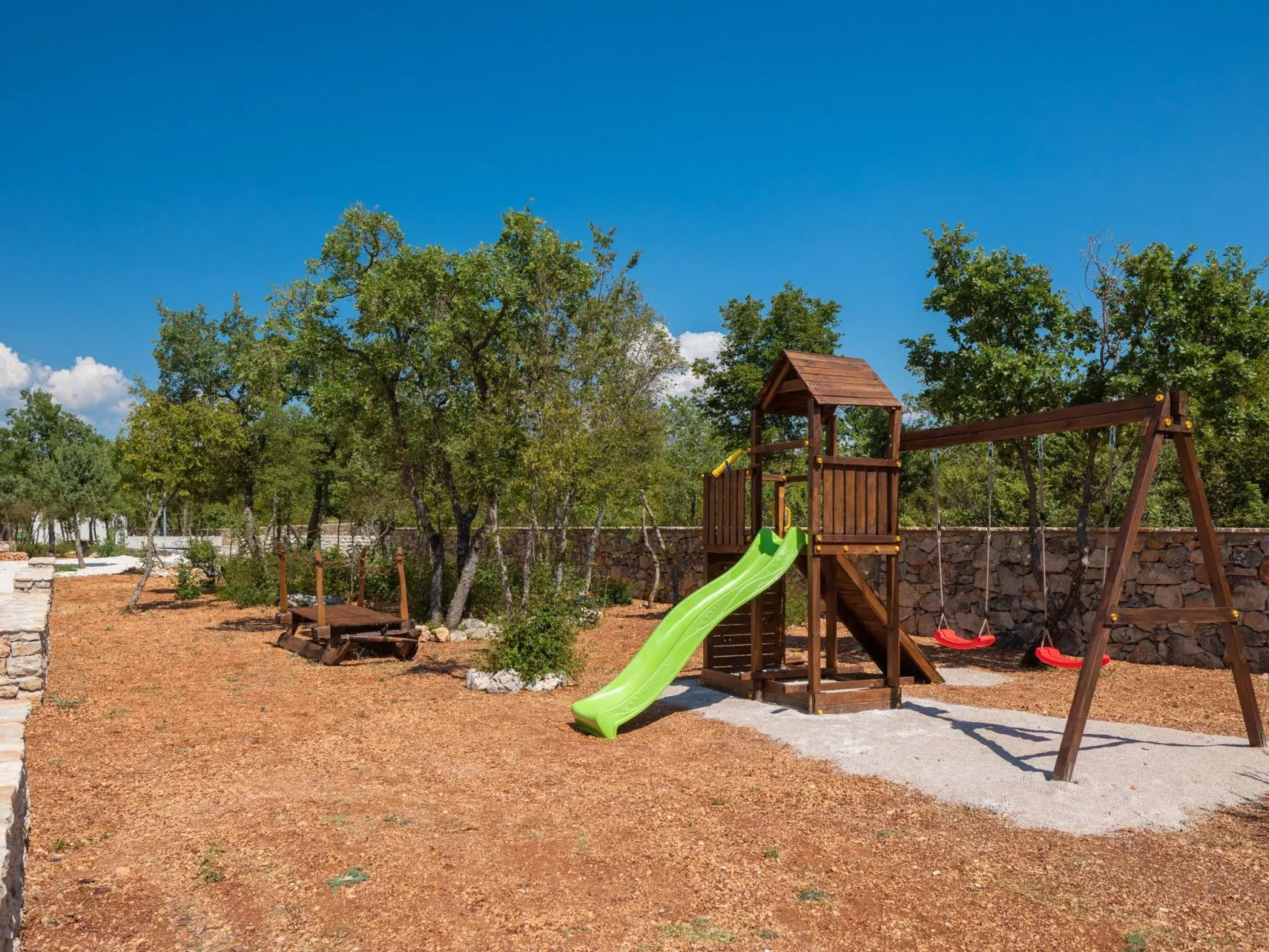 Haus für 11 Personen und 1 Kind in Razvode-Buiten