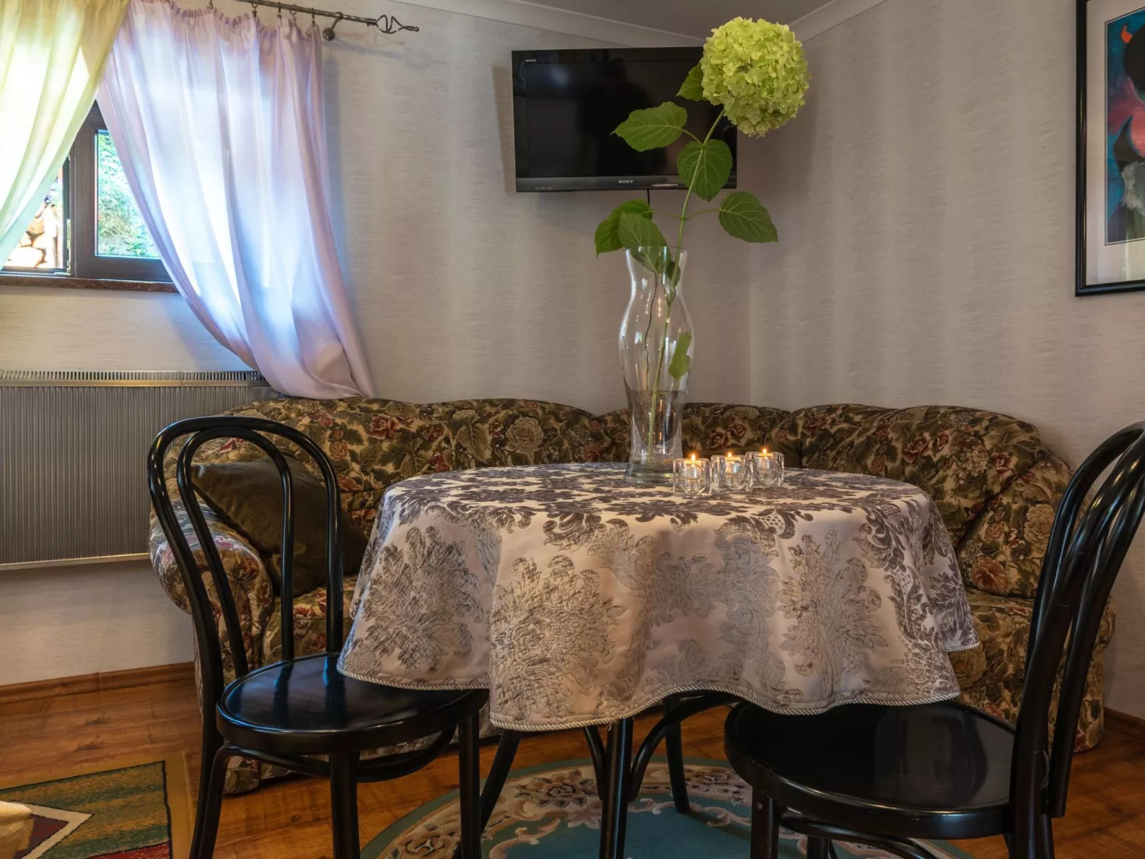 Wohnung mit Terrasse, Garten und Grill-Binnen