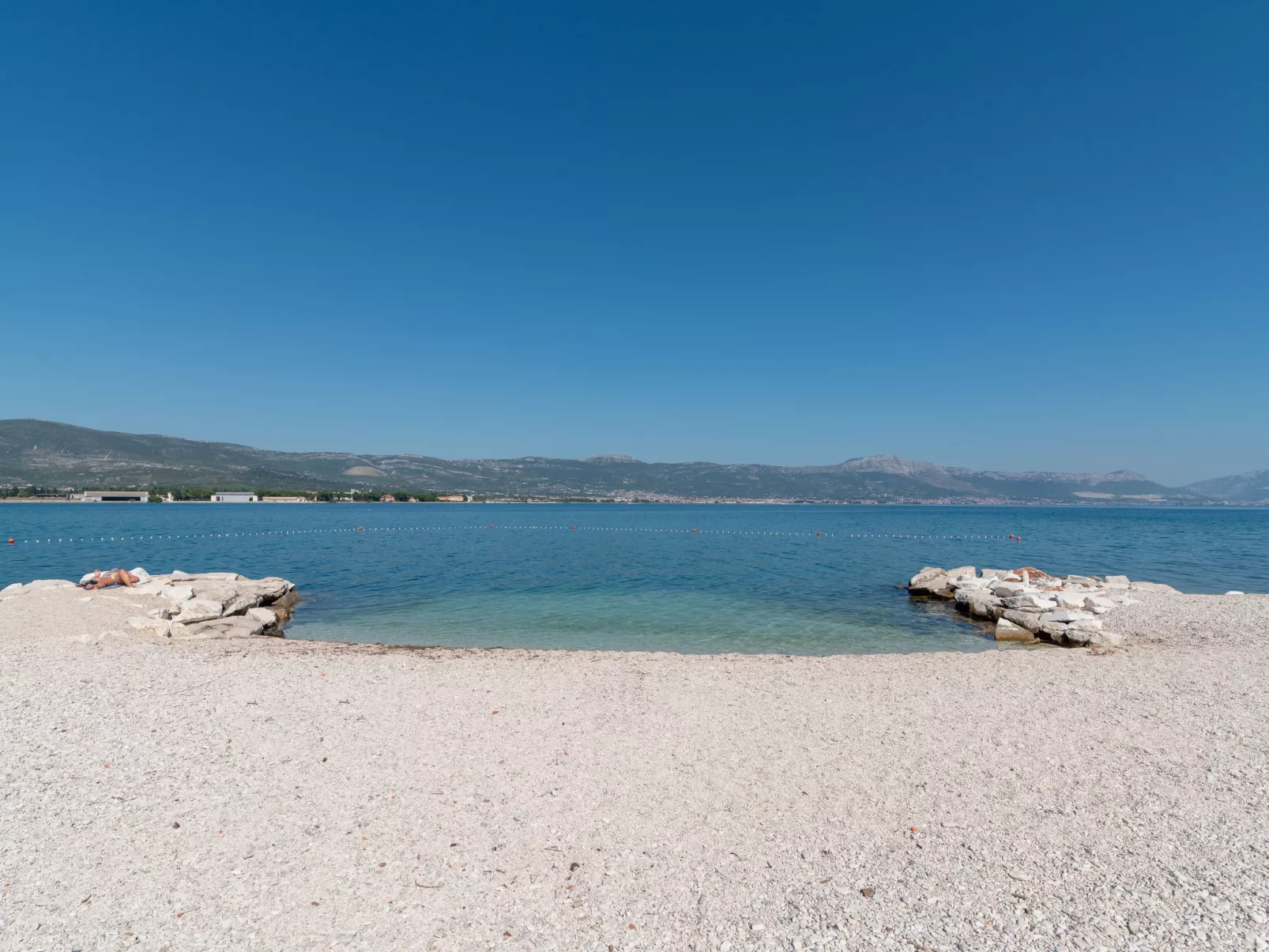 Geräumige Ferienwohnung mit Meerblick-Omgeving