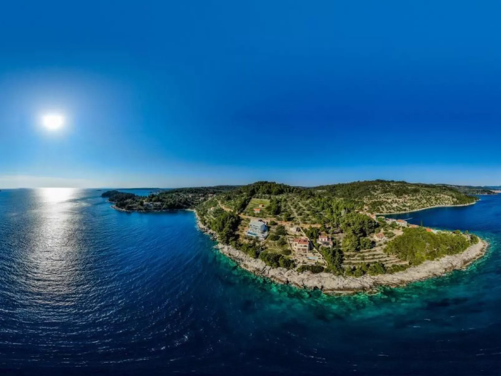 Villa Style and Sea-Buiten