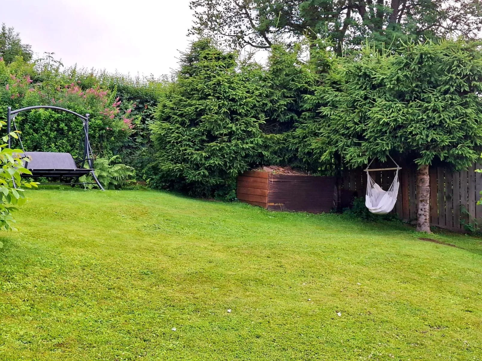 Haus Laura, Radslav-Image-tags.info