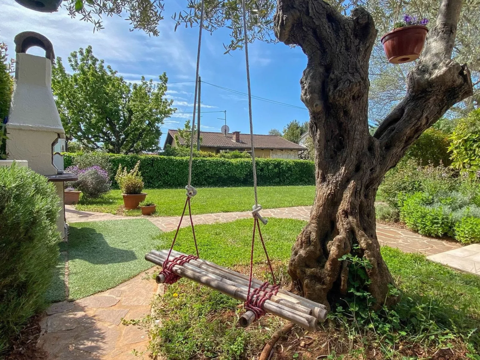 "Timea 2" mit Terrasse-Buiten