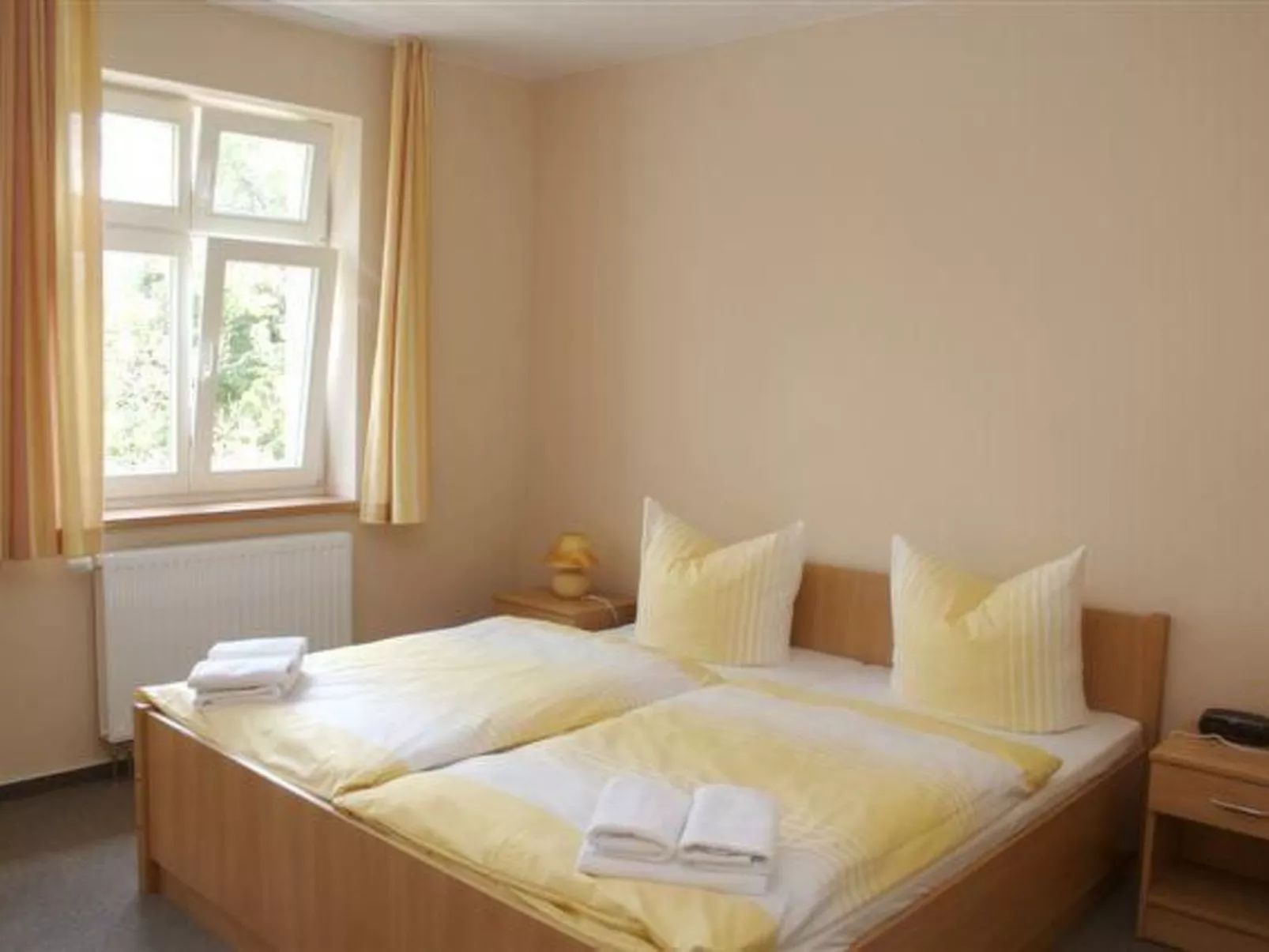 Mit Blick auf das Wasser-Image-tags.info