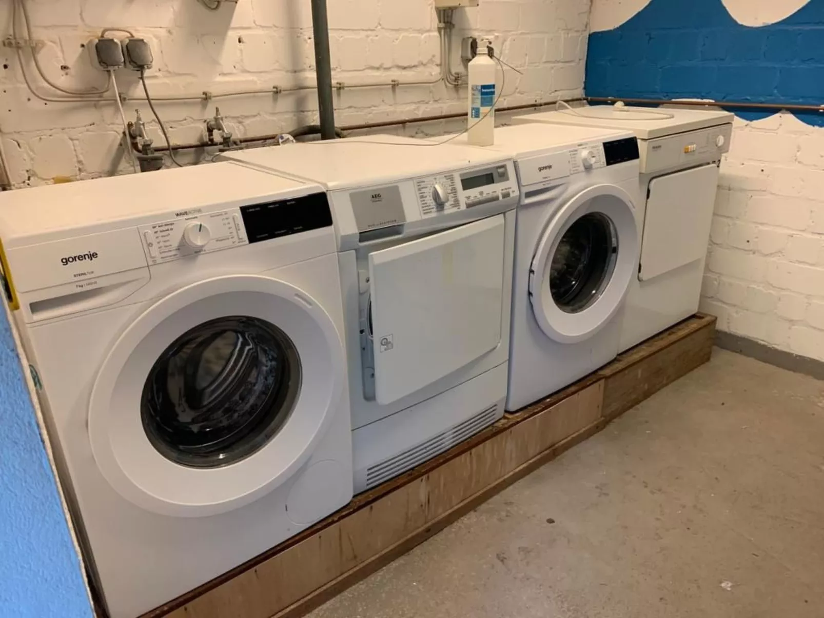 Eifelhäuschen Wald-Buiten