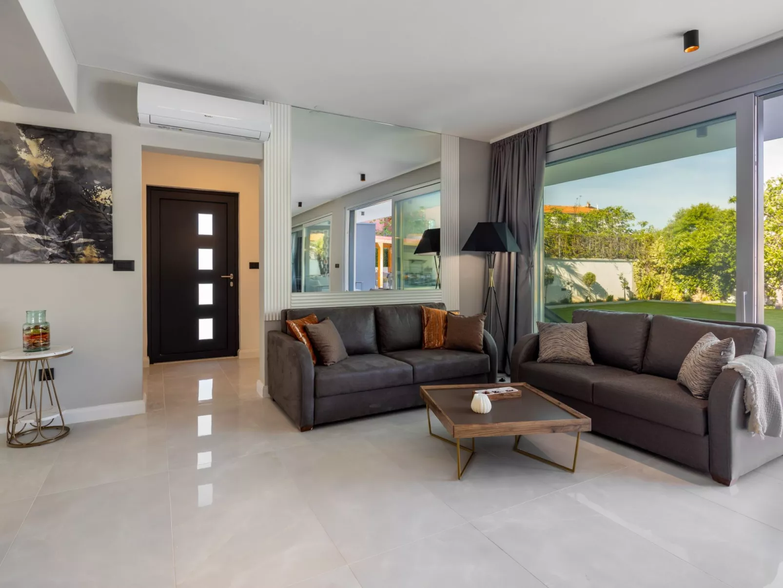 Villa Lumino-Image-tags.info