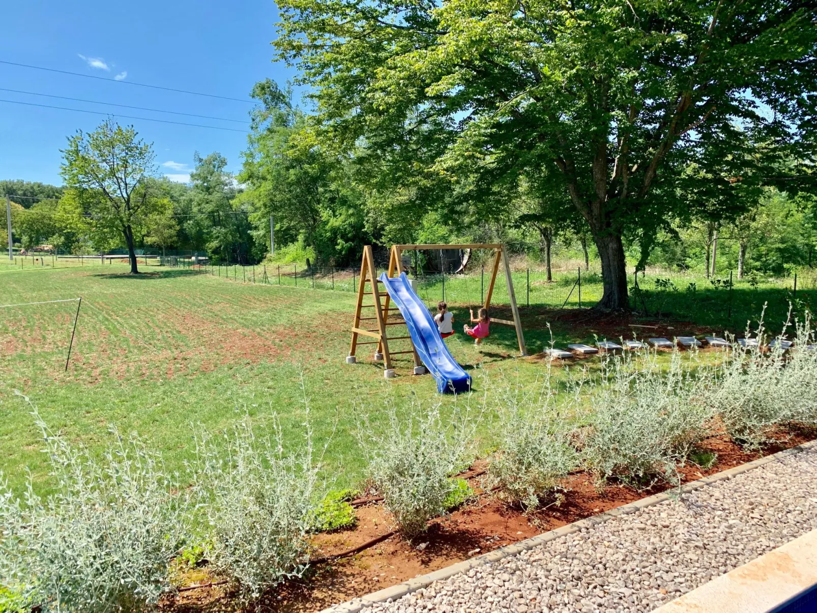 Charmante Villa mit gepflegtem Garten und beheiztem Pool-Image-tags.info