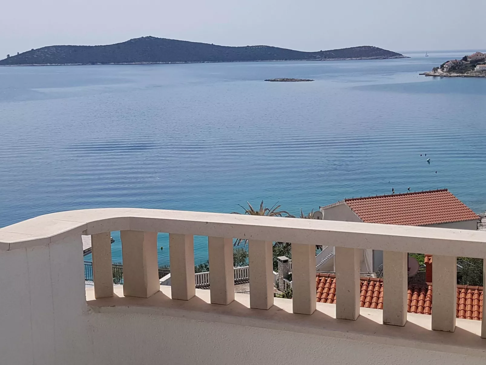 Mit Blick auf das Wasser-Buiten