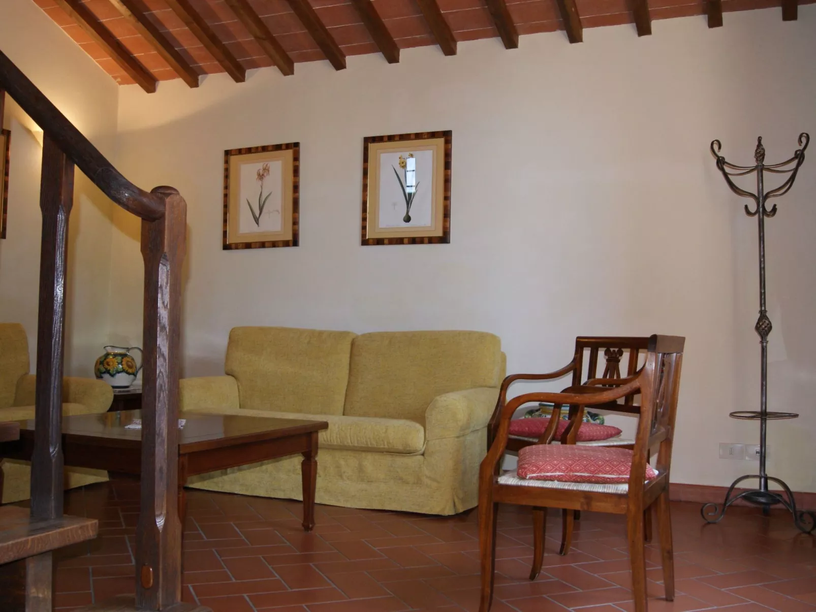 Wohnung mit Privatparkplatz und schöner Aussicht-Image-tags.info