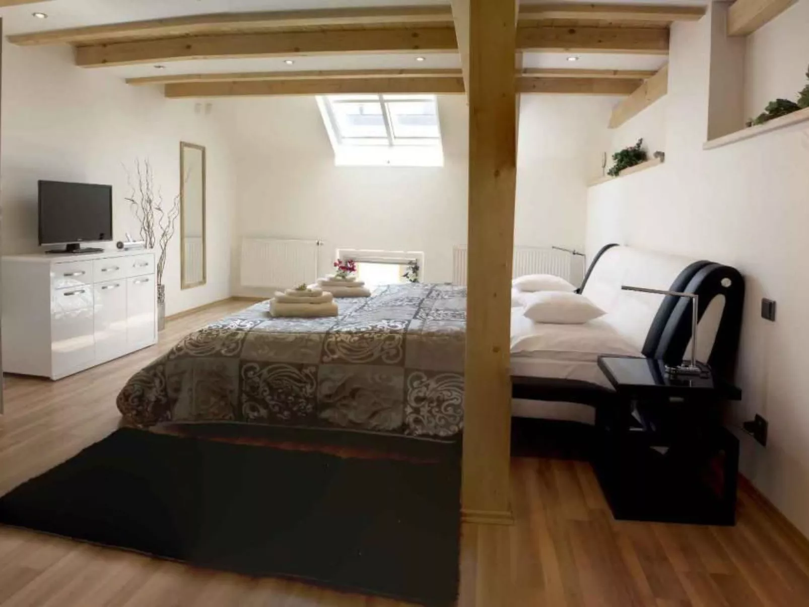 Wohnung mit Balkon-Binnen