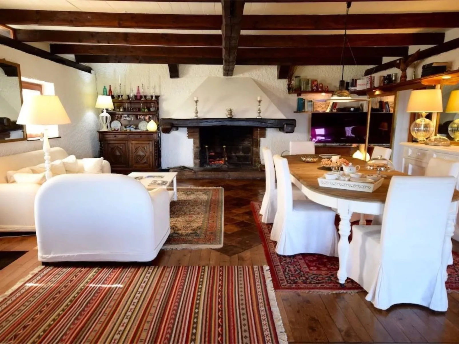 Ferienvilla mit Garten, Grill und Terrasse-Binnen