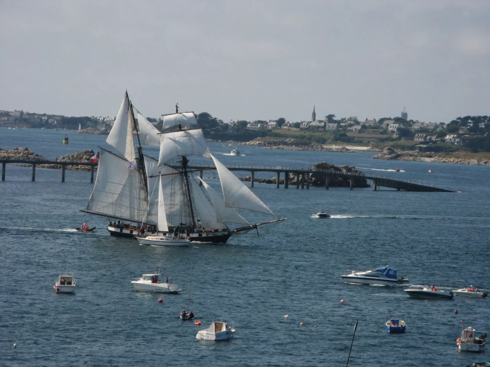 "Ty Saoson" mit Blick auf das Wasser-Buiten