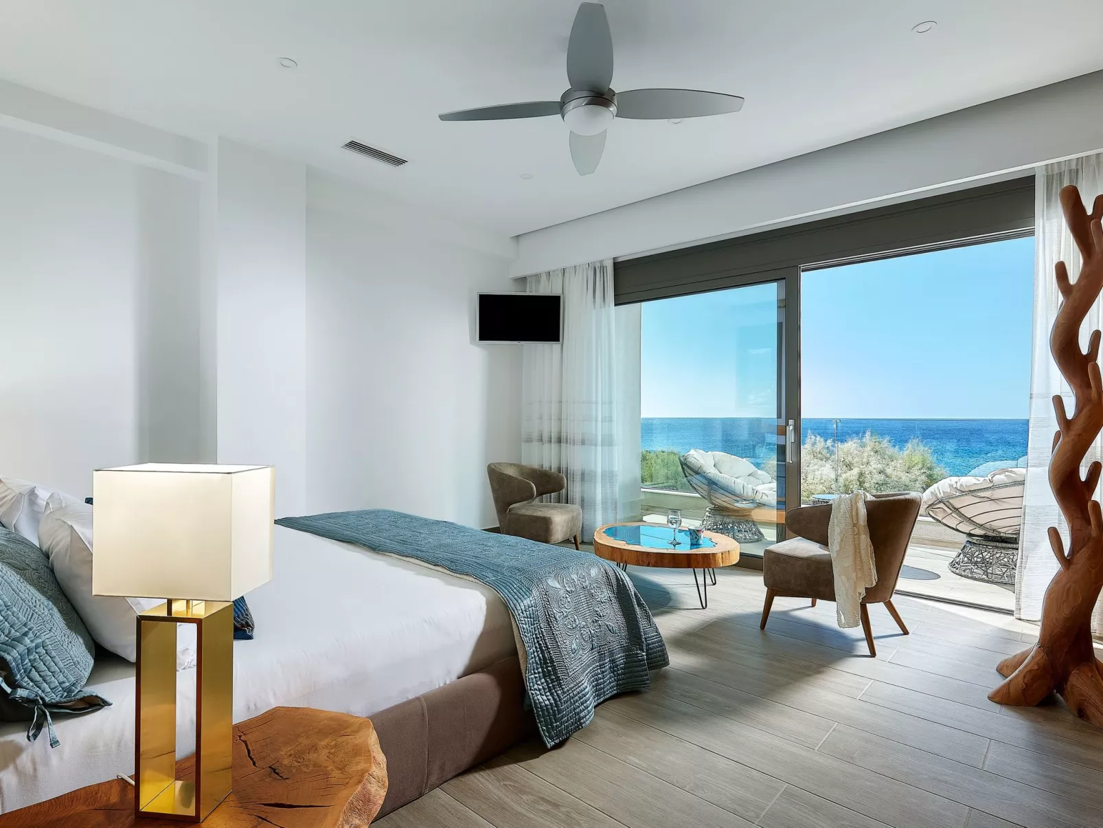 Stilvolle Wohnung mit atemberaubendem Ausblick-Image-tags.info