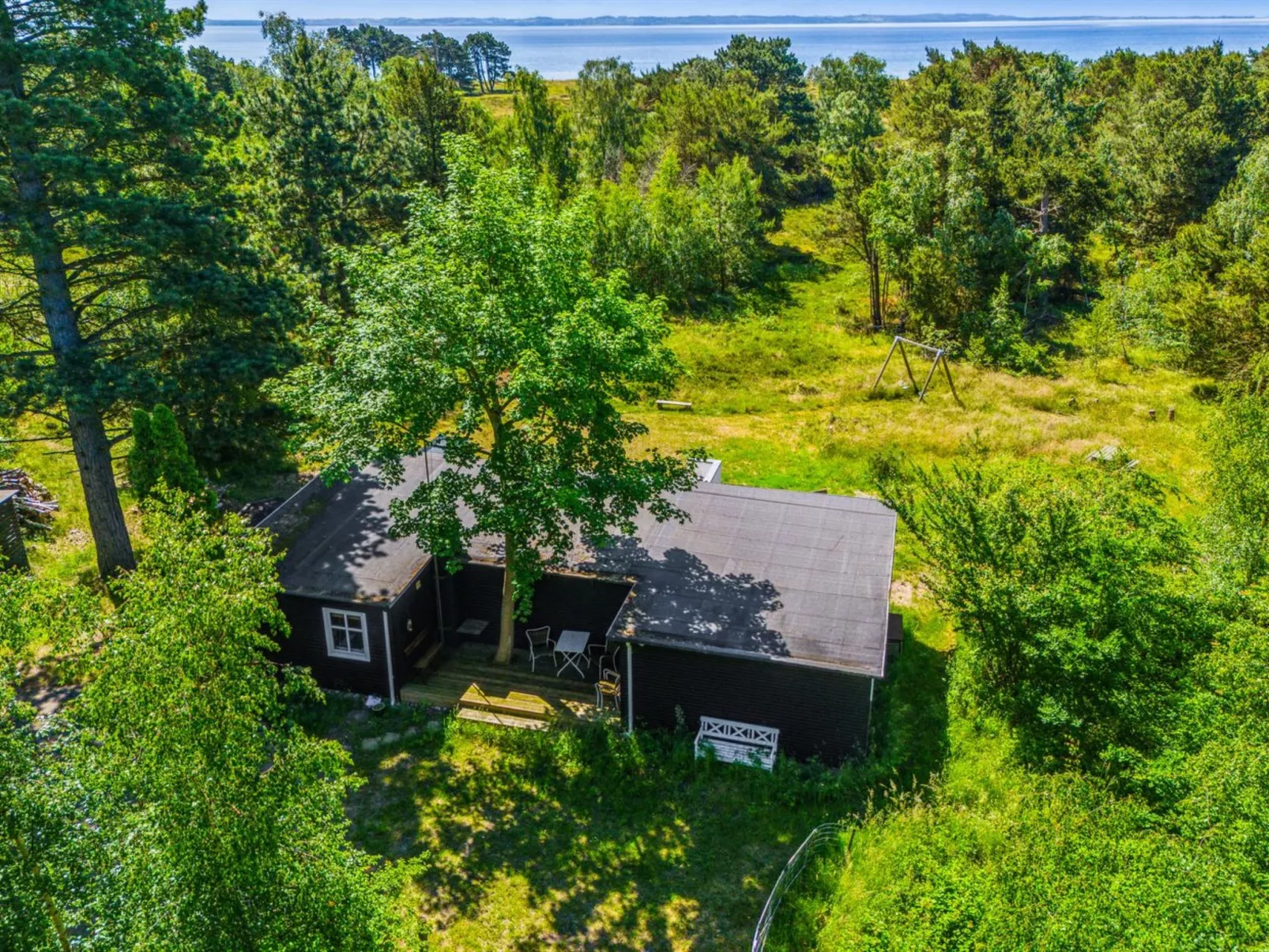 "Claudine" - 300m from the sea