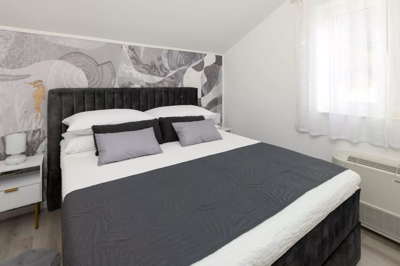 Villa Panorama Dubrovnik (A4) - Premium One Bedroom Apartment with Terrace and sea View-Slaapkamer