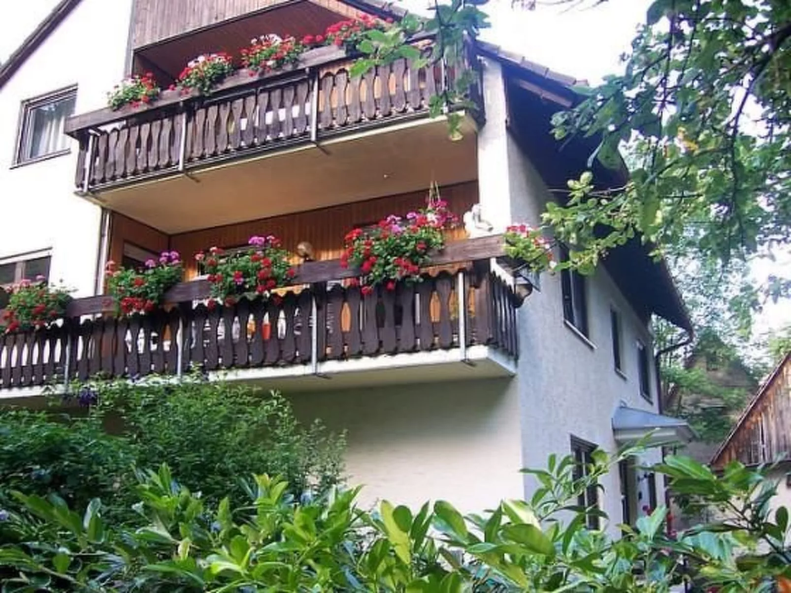 Appartement mit Garten, Grill und Terrasse