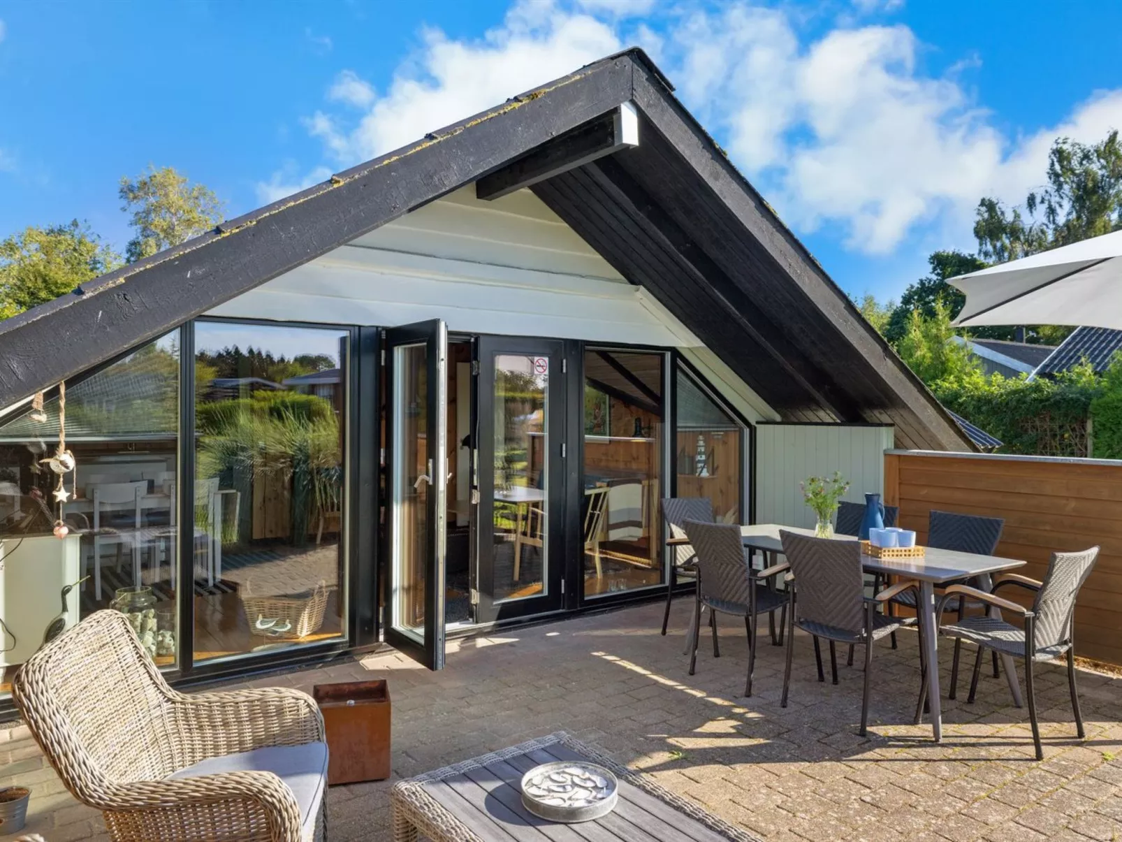 "Allin" - 350m from the sea