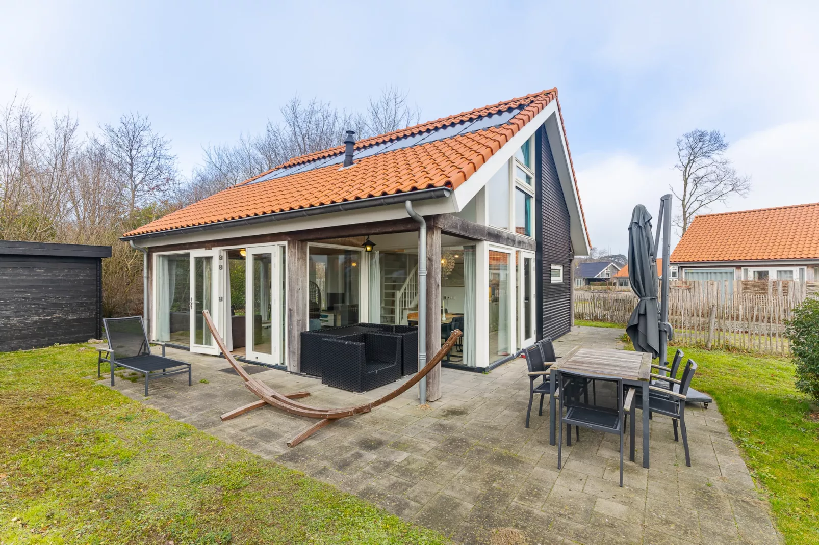Zonnedorp 1 Solskin Renesse | Beach Holiday in Modern Holiday Home
