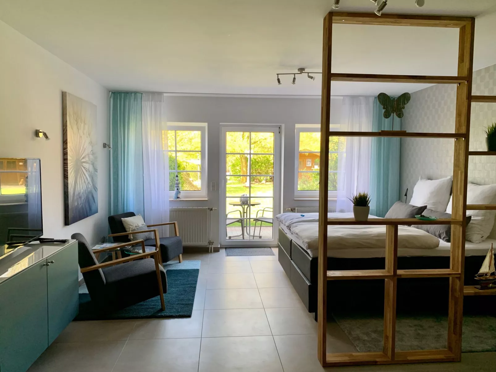 Studio-Appartement mit Terrasse