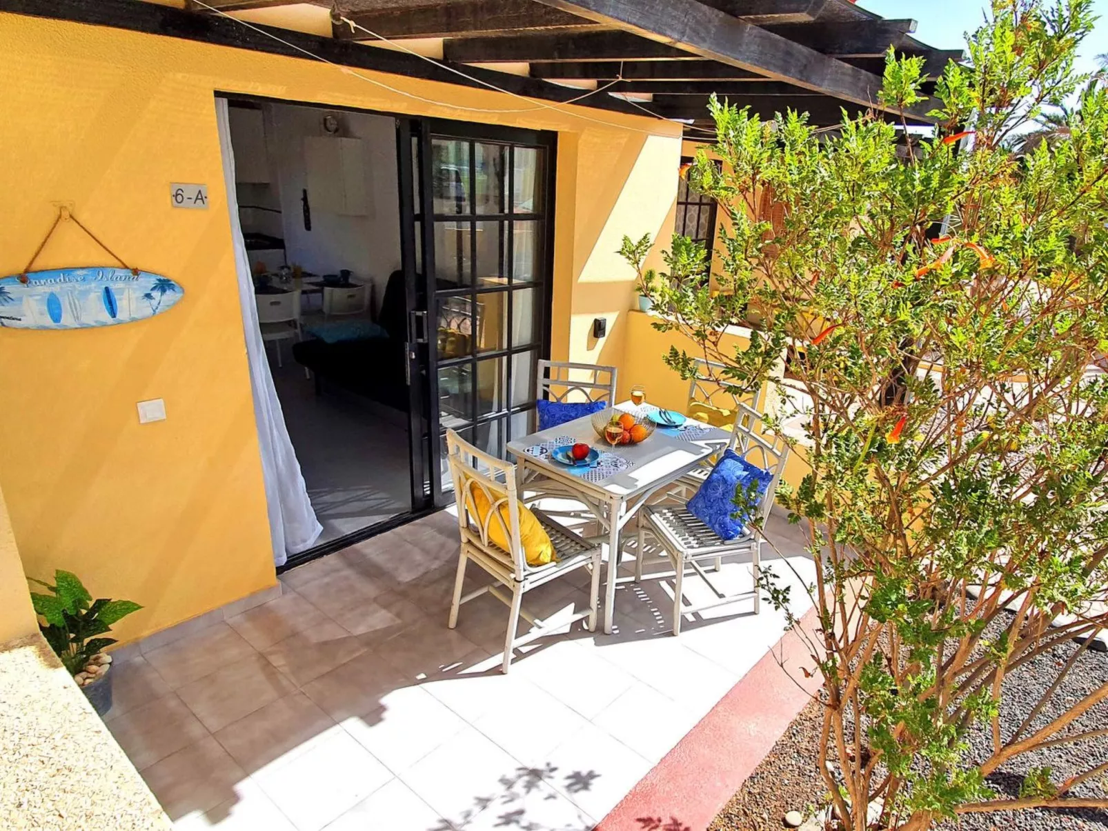Tolle Ferienwohnung in Costa Calma mit Terrasse, gemeinsamem Pool und Garten