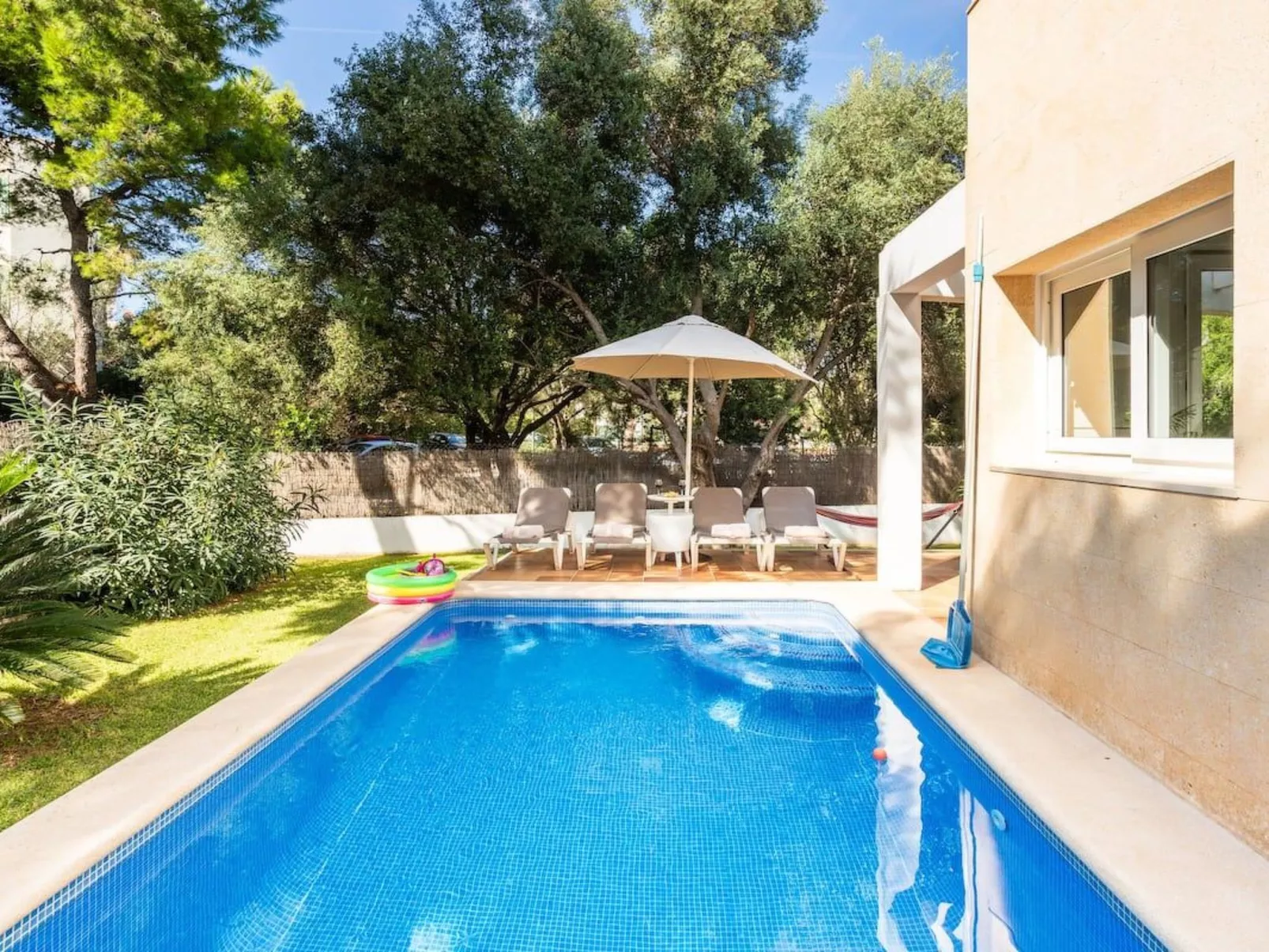 In Cala Ferrera mit Großer Terrasse