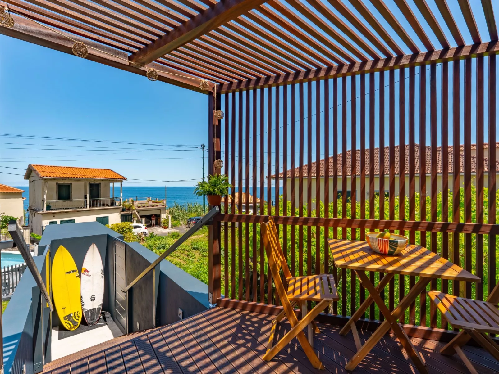 Modernes Studio, Terrasse mit Meerblick und Zugang zur Brandung