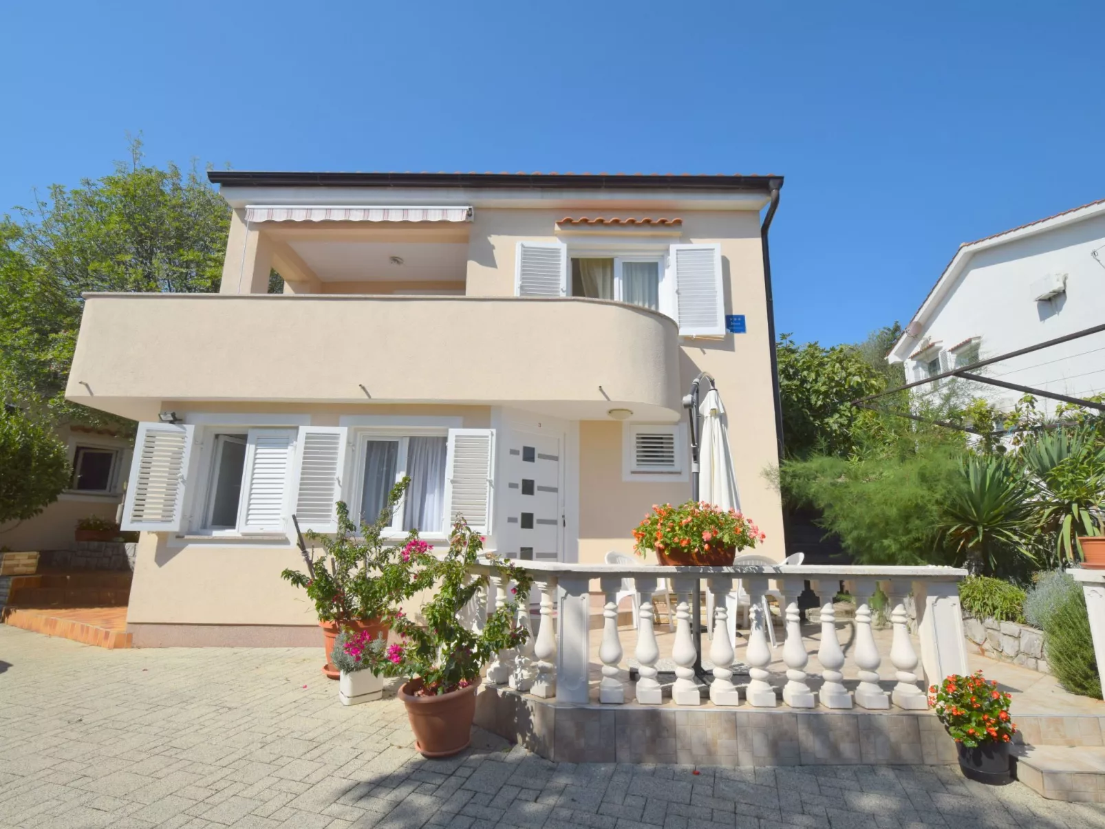 "Julia3" mit eigener Terrasse