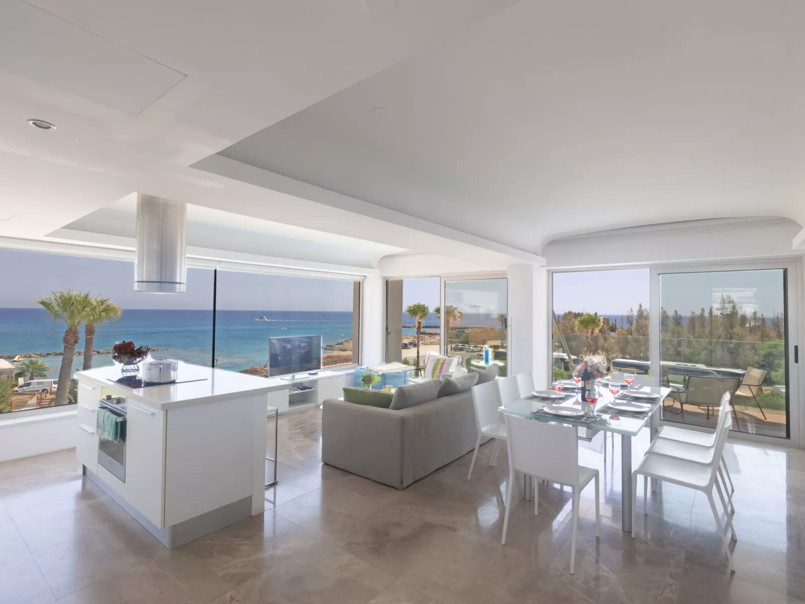 Luxuriöse Wohnung am Strand von Thalassa