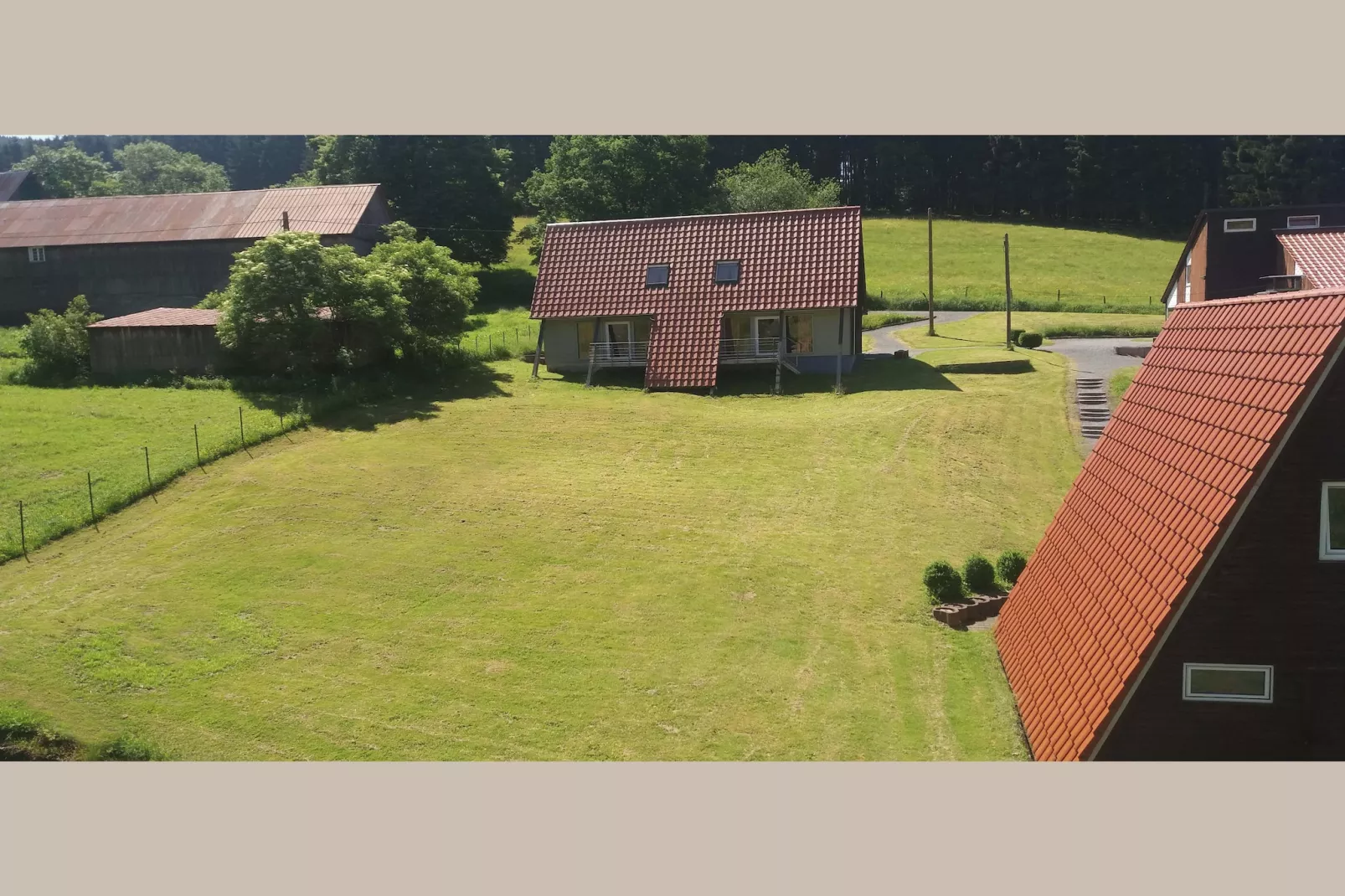 Dachsbau-Buitenkant zomer