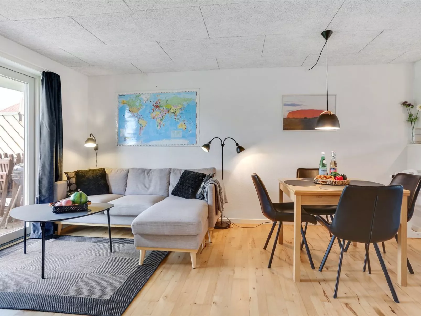 "Amaryllis" - 100m from the sea-Binnen