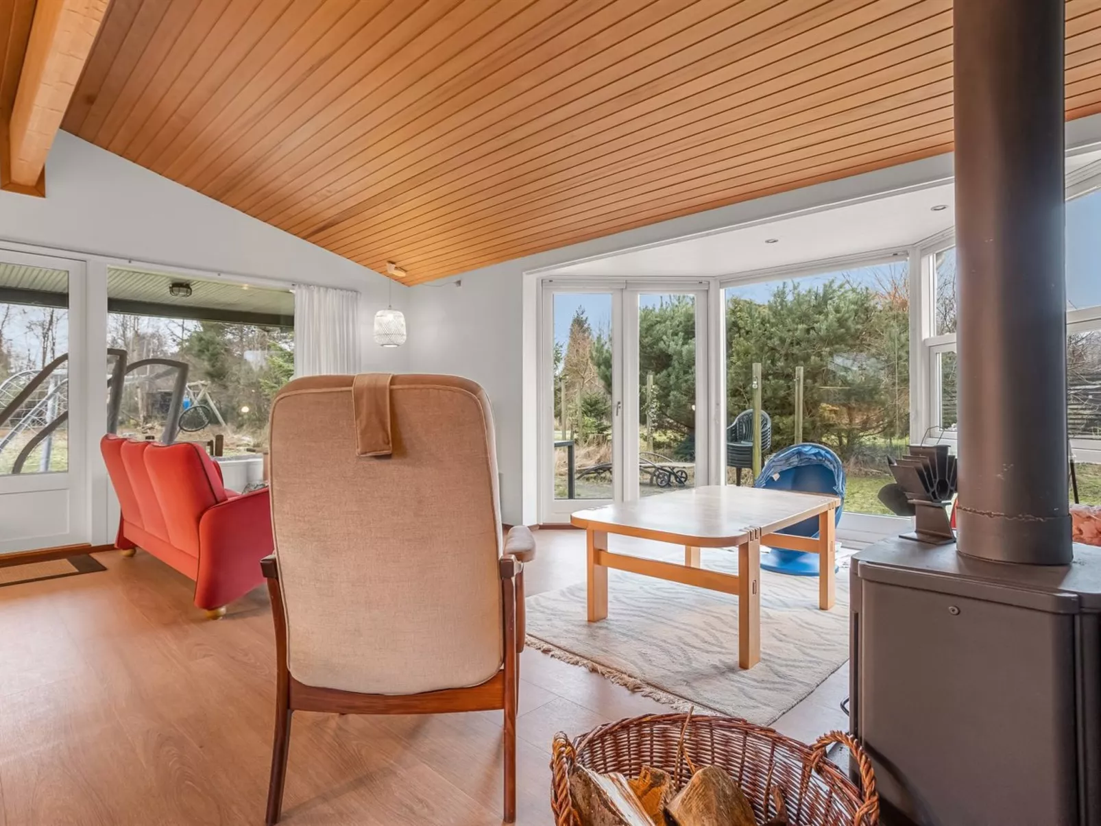 "Odstanus" - 575m from the sea - Binnen