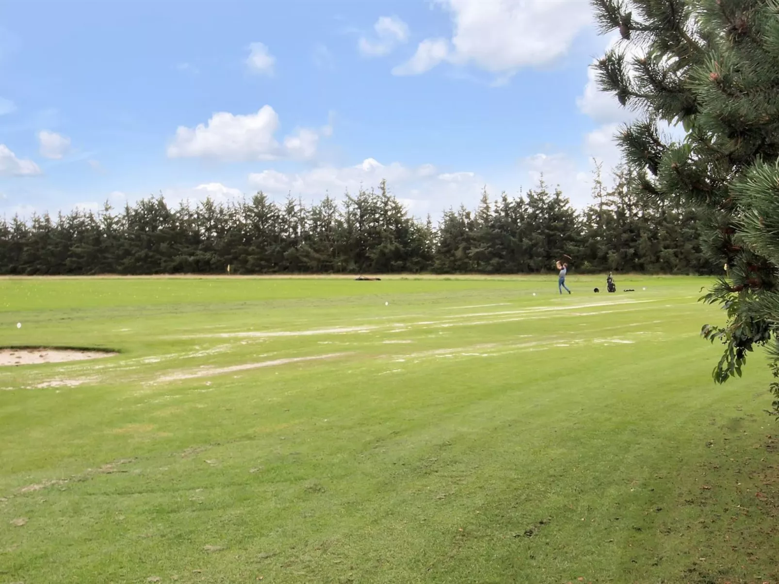 "Thrugils" - 800m from the sea