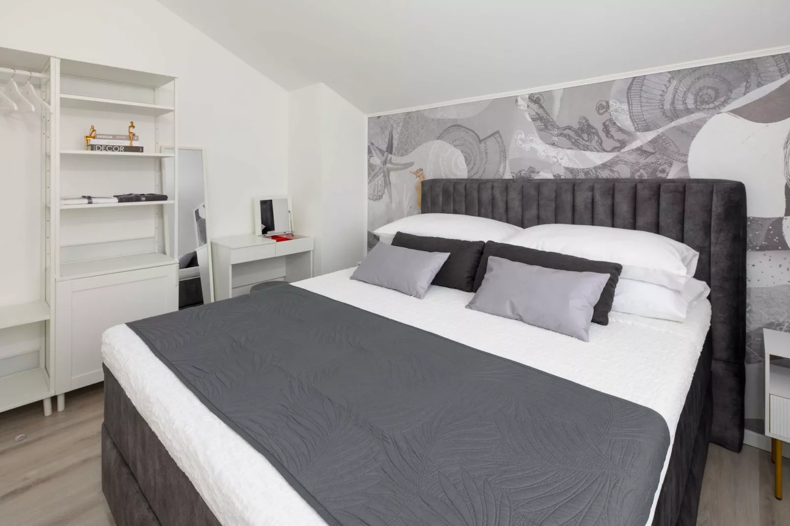 Villa Panorama Dubrovnik (A4) - Premium One Bedroom Apartment with Terrace and sea View-Slaapkamer