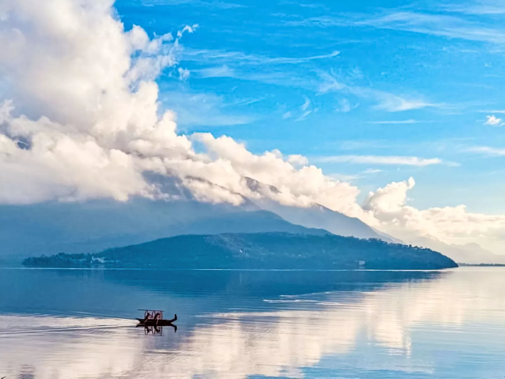 Riflesso del lago-Buiten
