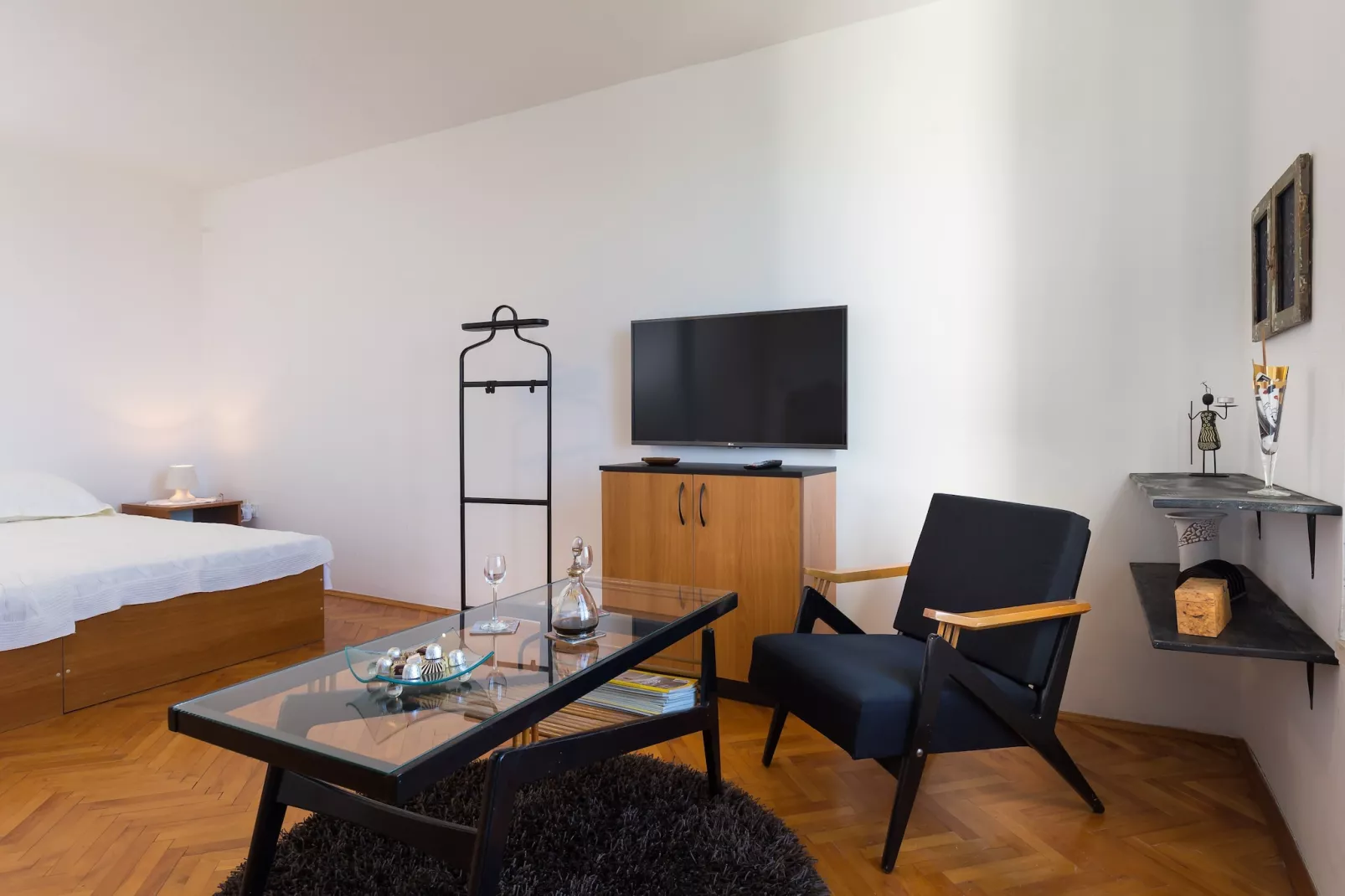 Apartment Nana-One Bedroom Apartment with Loggia and Sea View