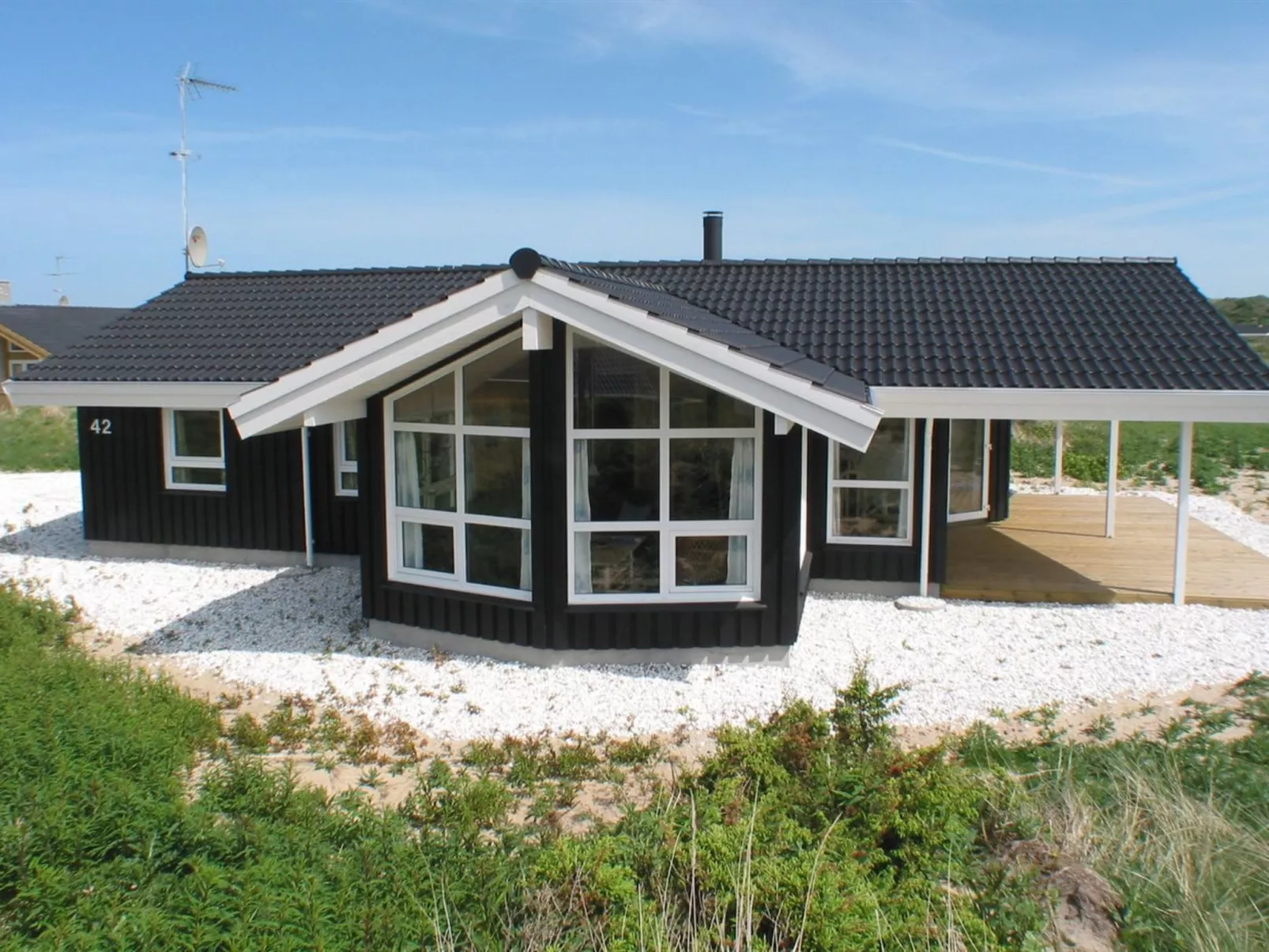 "Zuhra" - 400m from the sea