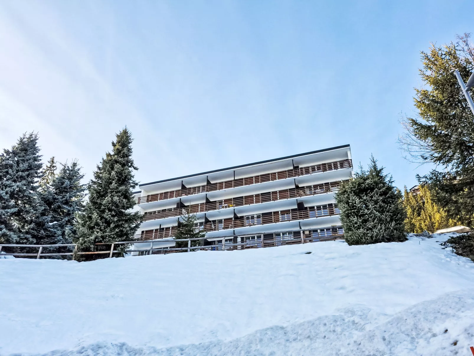 La Roseraie B 24-Buiten