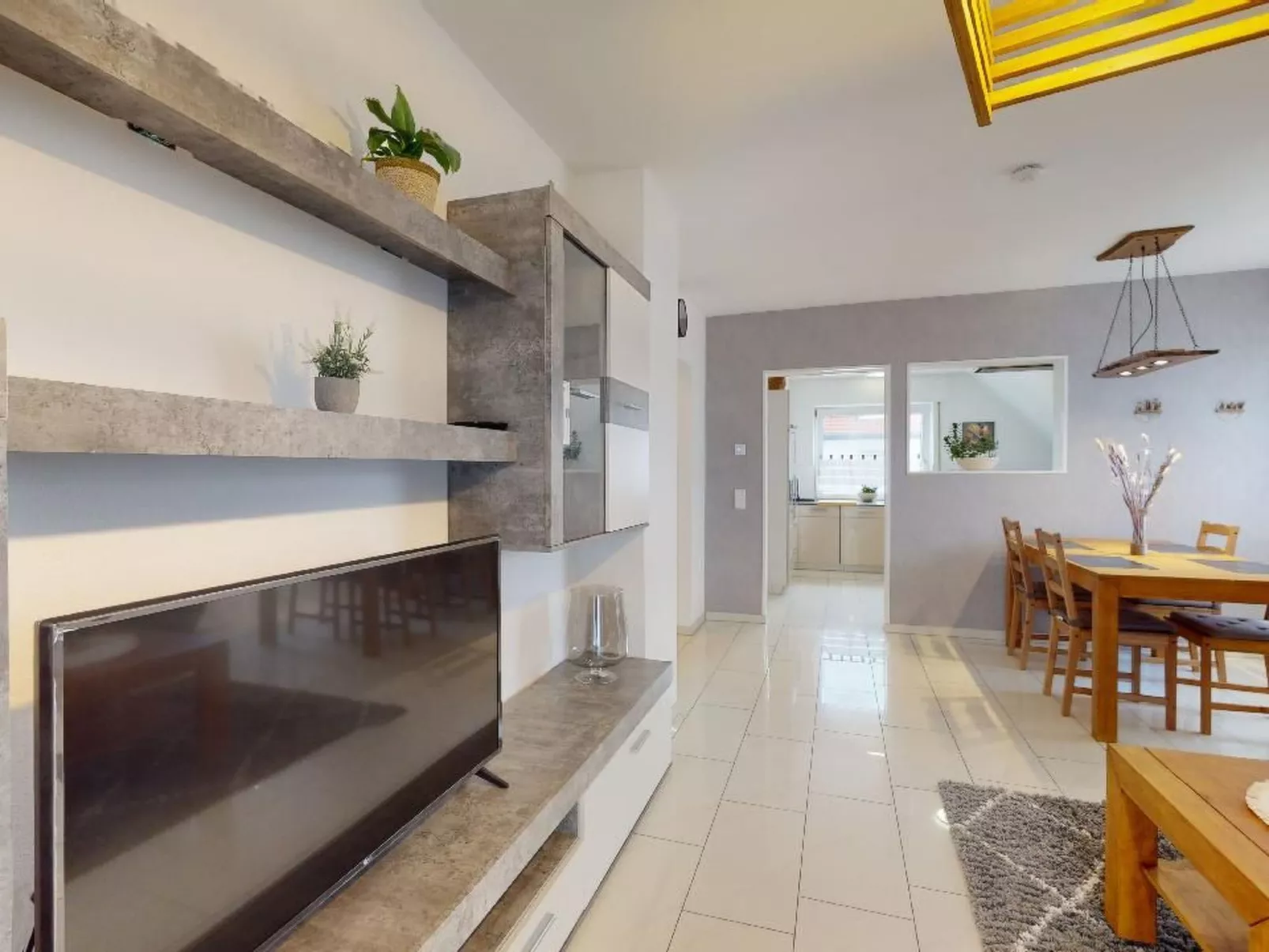 Helle Familienfreundliche Barrierefreie Wohnung